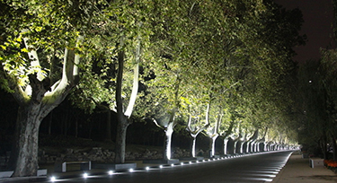 光臣照明燈具哪些特點(diǎn)使其成為戶外亮化選擇