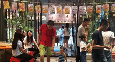 異鄉(xiāng)團(tuán)圓，光臣智科設(shè)中秋“家宴”遙寄思鄉(xiāng)情!